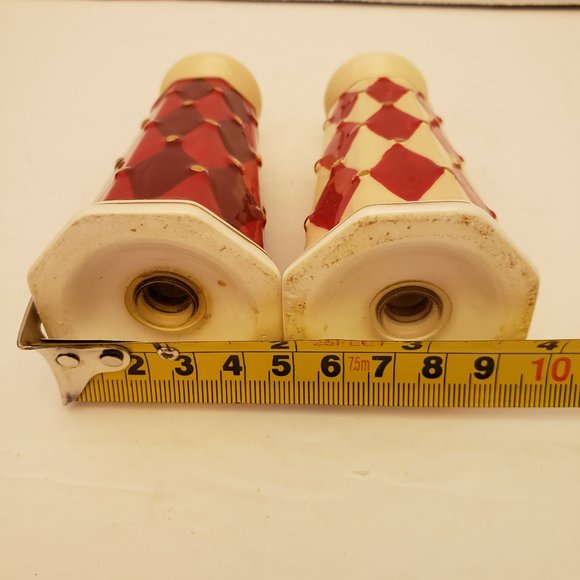 Harlequin Diamond Design Salt and Pepper Shakers - Picture 4 of 6